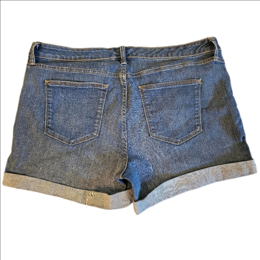 Universal Thread Medium Wash Cuffed Denim Shorts Size 18W - Picture 7 of 9